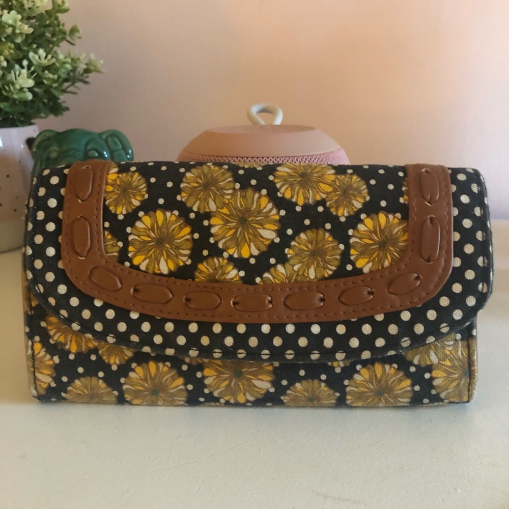 quilted sunflower wallet